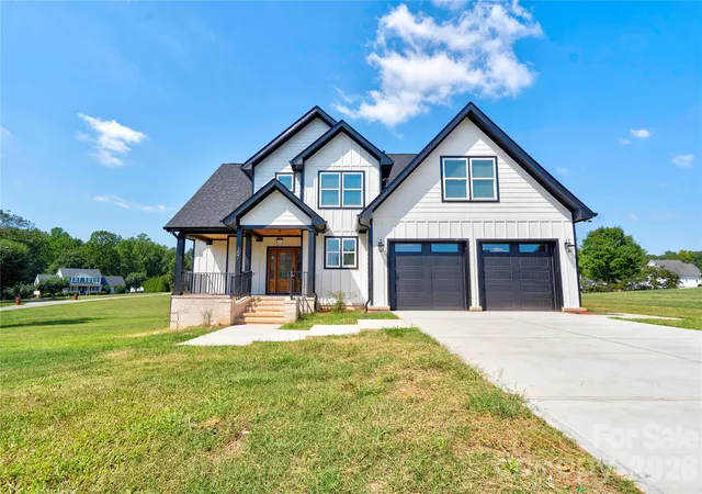 Photo 1 of Single family home for sale at 157 Sir Gregory Dr, Shelby, NC 28152 | MLS# 4425304 | Listing updated on 2026-09-21