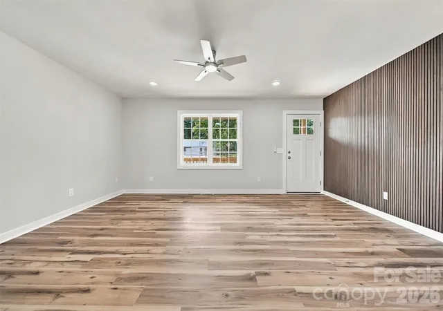 Photo 3 of Single family home for sale at 202 Rockyford St, Morganton, NC 28655 | MLS# 4425315 | Listing updated on 2026-09-30