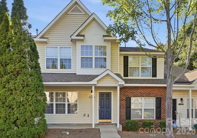 Townhouse for sale at 11214 Grass Fld Rd, Charlotte, NC 28213 | MLS# 4425322 | Listing updated on 2026-09-19