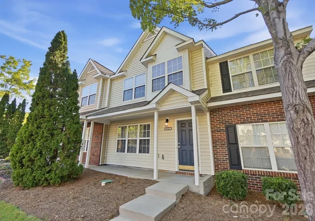 Photo 1 of Townhouse for sale at 11214 Grass Fld Rd, Charlotte, NC 28213 | MLS# 4425322 | Listing updated on 2026-09-19