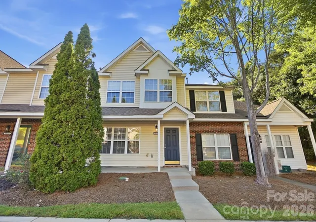 Photo 2 of Townhouse for sale at 11214 Grass Fld Rd, Charlotte, NC 28213 | MLS# 4425322 | Listing updated on 2026-09-19