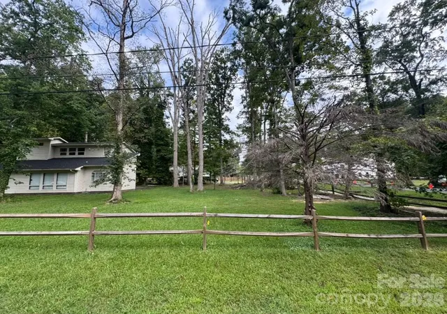 Photo 3 of Land for sale at 0 Milhaven Ln, Charlotte, NC 28269 | MLS# 4425326 | Listing updated on 2026-09-16