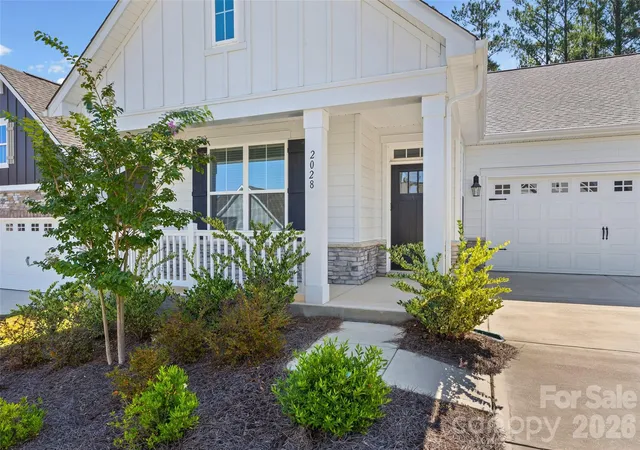 Photo 2 of Single family home for sale at 2028 Skyhawk Dr, York, SC 29745 | MLS# 4425331 | Listing updated on 2026-09-25
