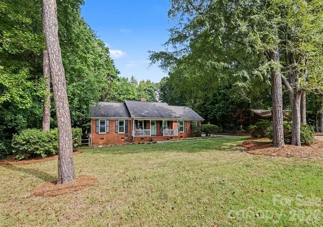 Photo 1 of Single family home for sale at 248 Hillcrest Ave, Rock Hill, SC 29732 | MLS# 4425348 | Listing updated on 2026-09-17