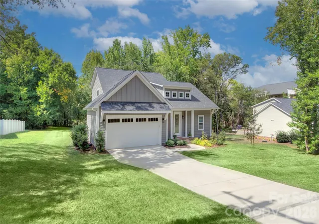 Photo 1 of Single family home for sale at 9841 Rich Hatchet Rd, Huntersville, NC 28078 | MLS# 4425360 | Listing updated on 2026-09-22