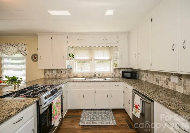 Photo 3 of Single family home for sale at 6920 Indian Trl Fairview Rd, Indian Trail, NC 28079 | MLS# 4425375 | Listing updated on 2026-09-18