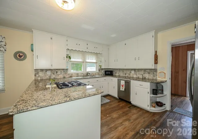 Photo 3 of Single family home for sale at 6920 Indian Trl Fairview Rd, Indian Trail, NC 28079 | MLS# 4425375 | Listing updated on 2026-09-18