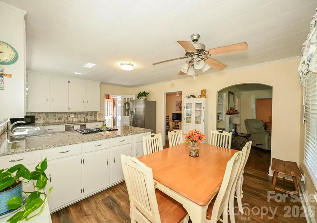 Photo 4 of Single family home for sale at 6920 Indian Trl Fairview Rd, Indian Trail, NC 28079 | MLS# 4425375 | Listing updated on 2026-09-18