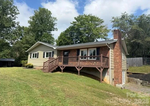 Photo 1 of Single family home for sale at 2005 Ada Williams Ln, Lenoir, NC 28645 | MLS# 4425402 | Listing updated on 2026-09-17