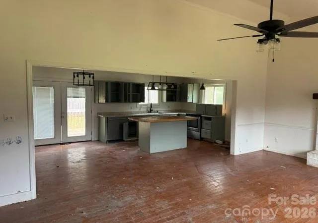 Photo 3 of Single family home for sale at 2005 Ada Williams Ln, Lenoir, NC 28645 | MLS# 4425402 | Listing updated on 2026-09-17