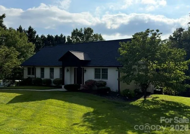 Photo 2 of Single family home for sale at 1441 Shirebourn, Hickory, NC 28602 | MLS# 4425423 | Listing updated on 2026-09-17