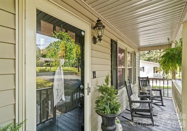 Photo 3 of Single family home for sale at 2207 Carter Dr, Albemarle, NC 28001 | MLS# 4425439 | Listing updated on 2026-09-18