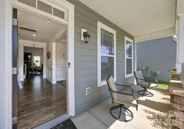 Photo 3 of Single family home for sale at 180 Longleaf Dr, Mooresville, NC 28117 | MLS# 4425450 | Listing updated on 2026-09-30