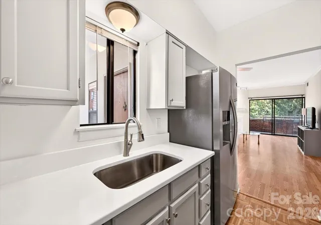 Photo 2 of Condo for sale at 224 N Poplar St #23, Charlotte, NC 28202 | MLS# 4425457 | Listing updated on 2026-10-08