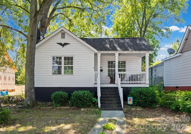 Photo 1 of Single family home for sale at 806 Cedar St, Rock Hill, SC 29730 | MLS# 4425463 | Listing updated on 2026-09-28