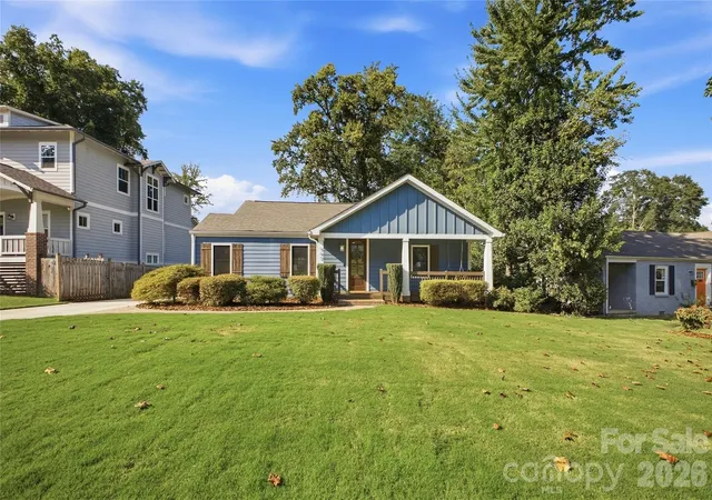 Photo 1 of Single family home for sale at 947 Everett Pl, Charlotte, NC 28205 | MLS# 4425466 | Listing updated on 2026-09-22