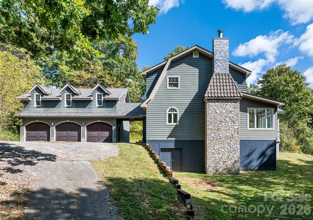 Photo 3 of Single family home for sale at 134 Luther Dr, Mars Hill, NC 28754 | MLS# 4425469 | Listing updated on 2026-10-20