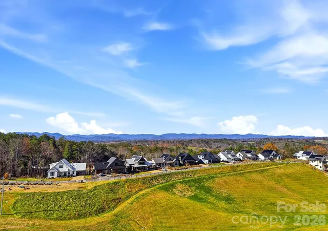 Photo 3 of Single family home for sale at 202 Westridge Farm Rd, Asheville, NC 28804 | MLS# 4425482 | Listing updated on 2026-10-04