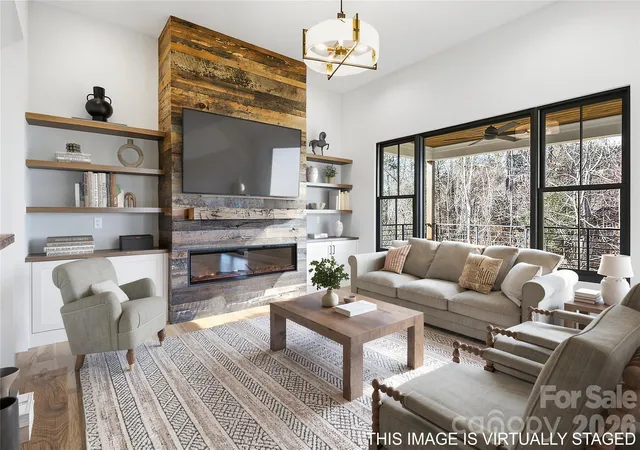 Photo 4 of Single family home for sale at 202 Westridge Farm Rd, Asheville, NC 28804 | MLS# 4425482 | Listing updated on 2026-10-04