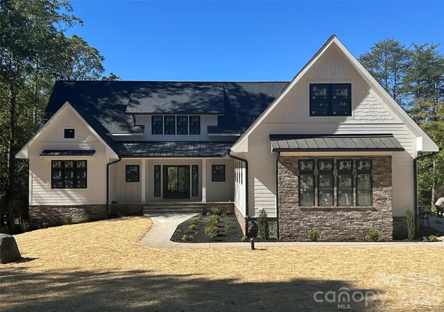 Photo 1 of Mansion for sale at 541 Kemp Rd, Mooresville, NC 28117 | MLS# 4425485 | Listing updated on 2026-10-24