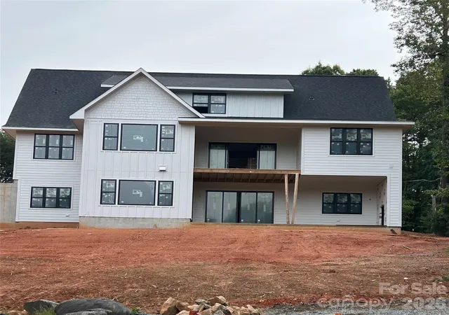 Photo 3 of Single family home for sale at 541 Kemp Rd, Mooresville, NC 28117 | MLS# 4425485 | Listing updated on 2026-10-24
