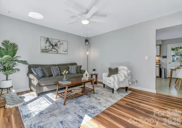 Photo 4 of Single family home for sale at 148 Stradley Mountain Rd, Asheville, NC 28806 | MLS# 4425491 | Listing updated on 2026-10-07