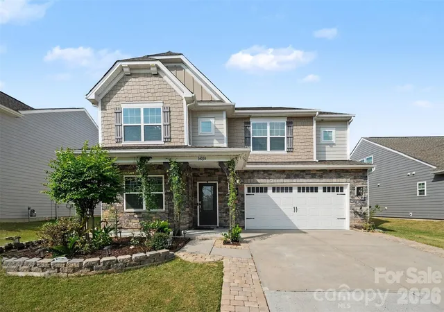 Photo 1 of Single family home for sale at 14010 Bordley Pl, Huntersville, NC 28078 | MLS# 4425503 | Listing updated on 2026-09-30