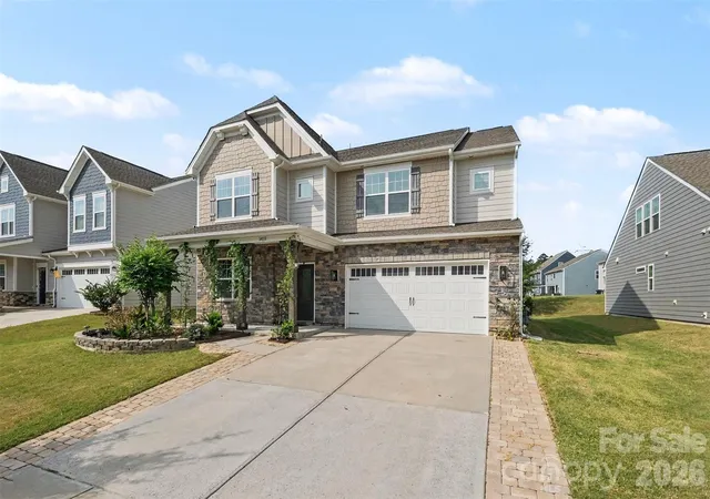 Photo 2 of Single family home for sale at 14010 Bordley Pl, Huntersville, NC 28078 | MLS# 4425503 | Listing updated on 2026-09-30