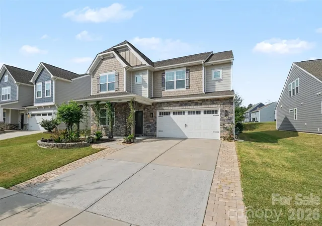 Photo 3 of Single family home for sale at 14010 Bordley Pl, Huntersville, NC 28078 | MLS# 4425503 | Listing updated on 2026-09-30