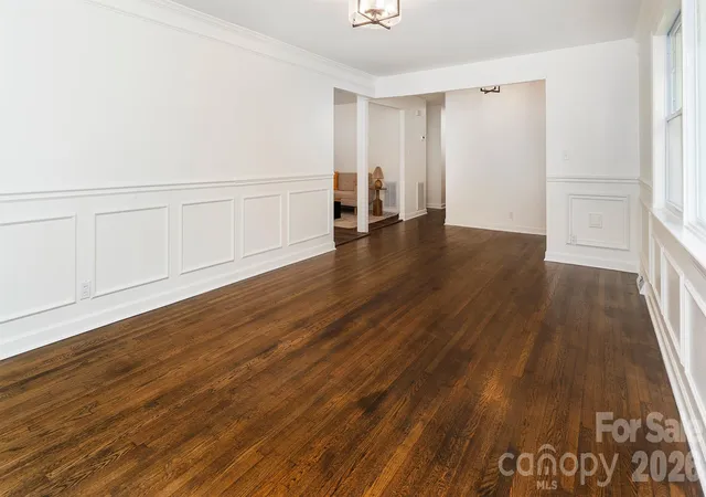 Photo 4 of Single family home for sale at 6400 Elmwood Cir, Charlotte, NC 28214 | MLS# 4425506 | Listing updated on 2026-09-26