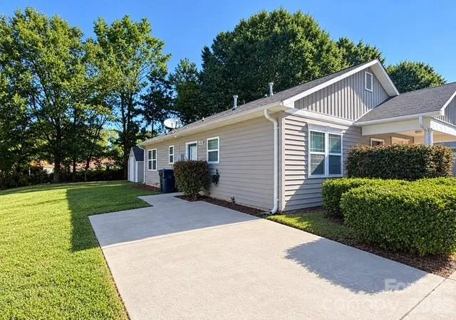 Photo 2 of Single family home for sale at 9727 Psalms St #3, Cornelius, NC 28031 | MLS# 4425511 | Listing updated on 2026-09-25