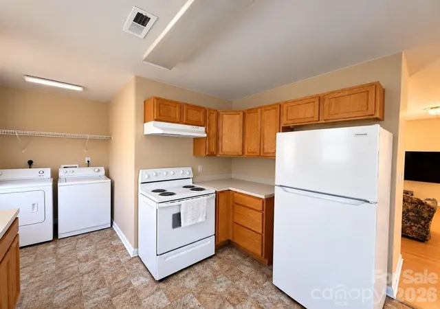 Photo 4 of Single family home for sale at 9727 Psalms St #3, Cornelius, NC 28031 | MLS# 4425511 | Listing updated on 2026-09-25