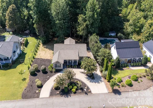 Photo 2 of Single family home for sale at 141 Marys Ln, Rutherfordton, NC 28139 | MLS# 4425515 | Listing updated on 2026-09-17