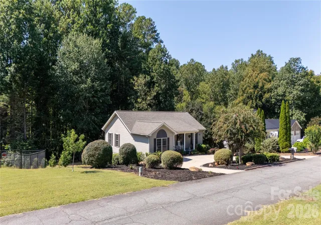 Photo 3 of Single family home for sale at 141 Marys Ln, Rutherfordton, NC 28139 | MLS# 4425515 | Listing updated on 2026-09-17
