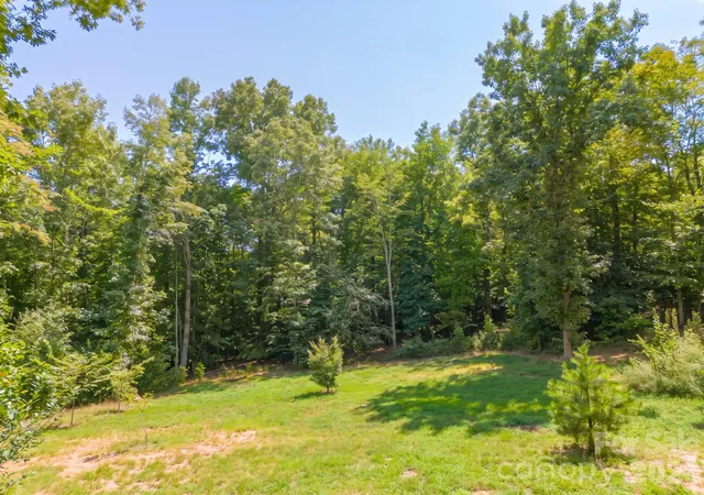 Photo 3 of Single family home for sale at 2913 Conner Cir, Morganton, NC | MLS# 4425522 | Listing updated on 2026-10-02