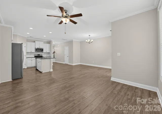 Photo 3 of Townhouse for sale at 8727 Harris Lake Ln, Charlotte, NC 28269 | MLS# 4425523 | Listing updated on 2026-10-16