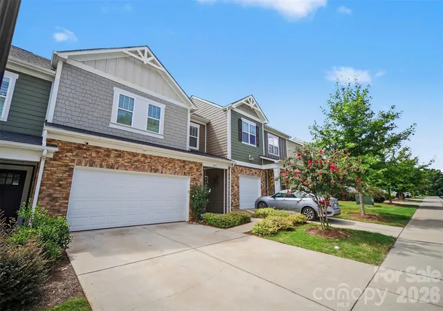 Photo 2 of Townhouse for sale at 8131 Merryvale Ln, Charlotte, NC 28214 | MLS# 4425527 | Listing updated on 2026-09-18