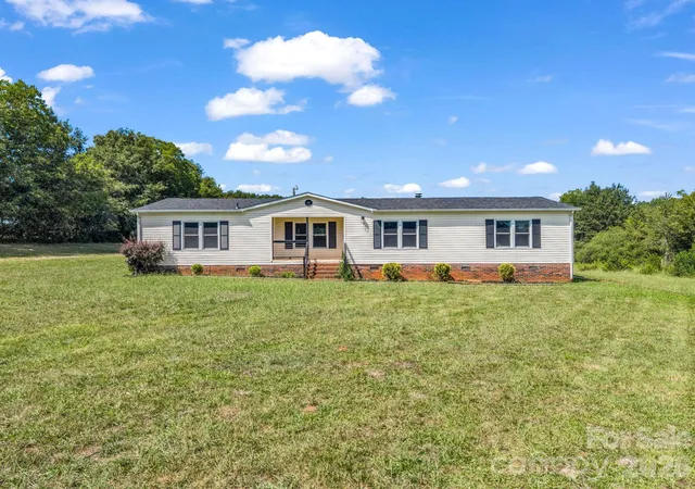 Photo 3 of Single family home for sale at 2626 Prospect Church Rd, Mooresboro, NC 28114 | MLS# 4425534 | Listing updated on 2026-09-17