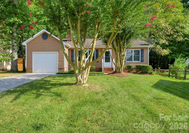 Photo 2 of Sale Pending at 7216 Spring Morning Ln, Charlotte, NC 28227 | MLS# 4425538 | Listing updated on 2026-09-21
