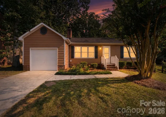 Photo 3 of Sale Pending at 7216 Spring Morning Ln, Charlotte, NC 28227 | MLS# 4425538 | Listing updated on 2026-09-21