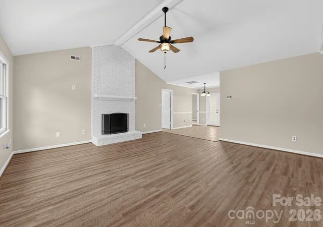 Photo 4 of Sale Pending at 7216 Spring Morning Ln, Charlotte, NC 28227 | MLS# 4425538 | Listing updated on 2026-09-21