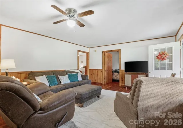 Photo 4 of Single family home for sale at 1840 White Oak Rd, Burnsville, NC 28714 | MLS# 4425546 | Listing updated on 2026-09-18
