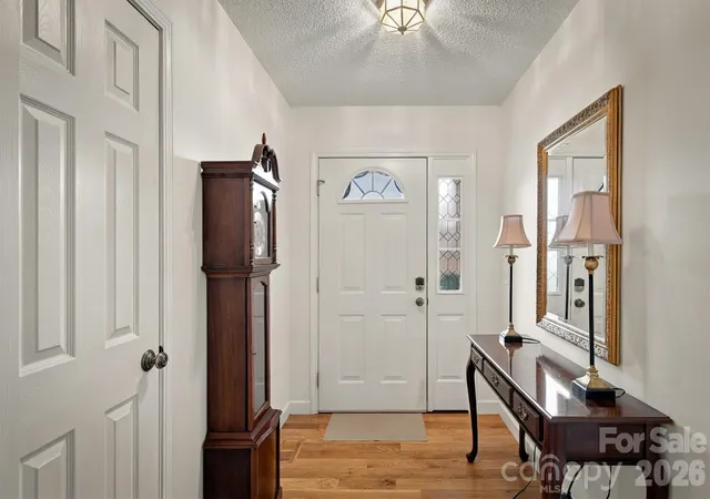 Photo 4 of Single family home for sale at 1211 Wexford Village Cir NE, Lenoir, NC 28645 | MLS# 4425548 | Listing updated on 2026-10-07