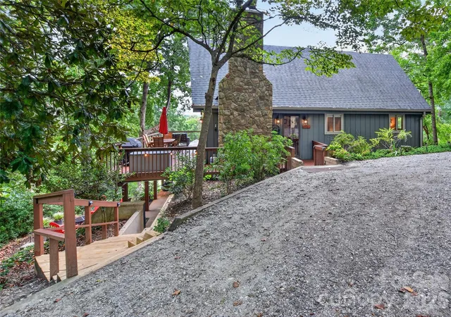 Photo 3 of Single family home for sale at 196 Fern Loop, Lake Lure, NC 28746 | MLS# 4425558 | Listing updated on 2026-09-27