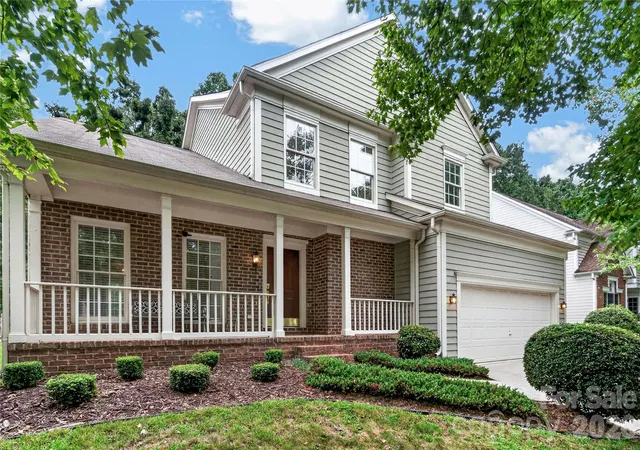 Photo 1 of Single family home for sale at 5726 Swanston Dr, Charlotte, NC 28269 | MLS# 4425561 | Listing updated on 2026-09-17