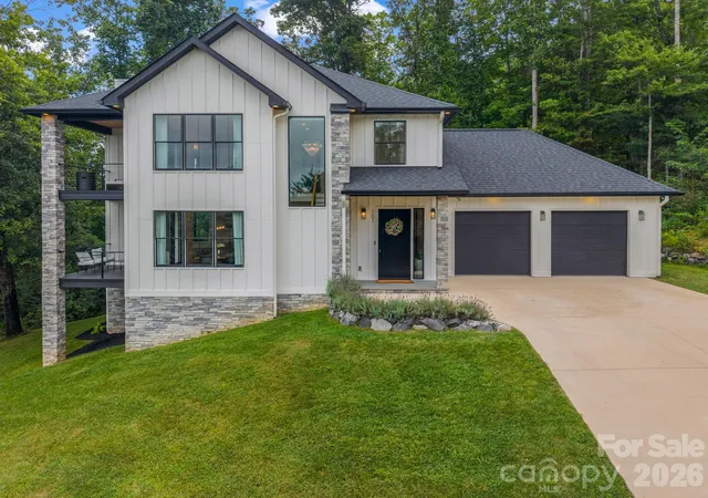 Photo 3 of Single family home for sale at 101 Balsamwood Rd, Leicester, NC 28748 | MLS# 4425573 | Listing updated on 2026-09-17