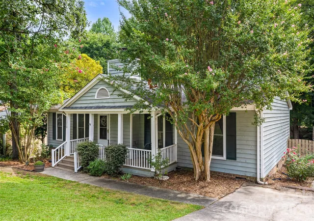Photo 3 of Single family home for sale at 11218 Mallard Xing Dr, Charlotte, NC 28262 | MLS# 4425577 | Listing updated on 2026-09-19
