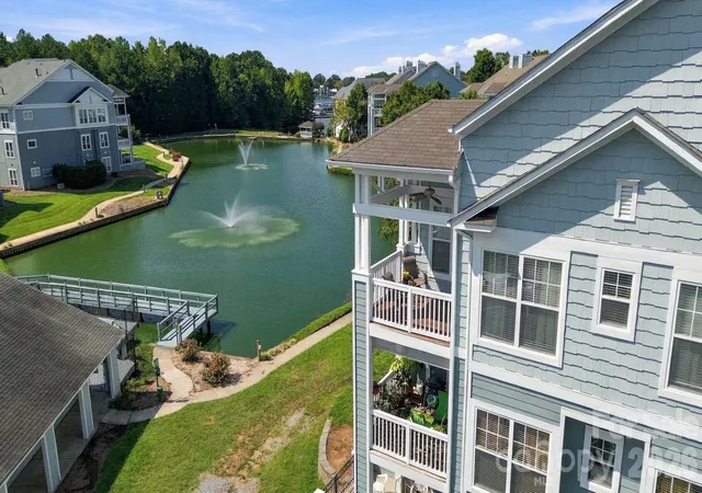 Condo for sale at 18742 Nautical Dr #301, Cornelius, NC 28031 | MLS# 4425581