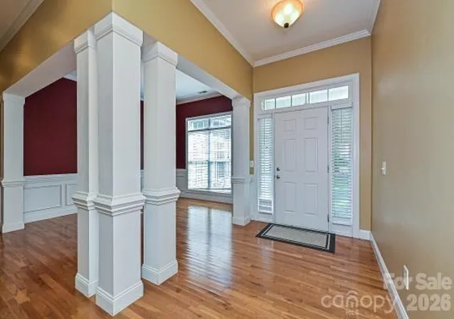 Photo 2 of Single family home for sale at 2715 Lakeview Cir, Matthews, NC 28105 | MLS# 4425587 | Listing updated on 2026-09-19