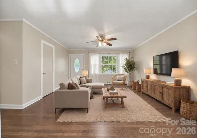 Photo 2 of Single family home for sale at 911 Kenham Pl Sw, Lenoir, NC 28645 | MLS# 4425588 | Listing updated on 2026-09-27